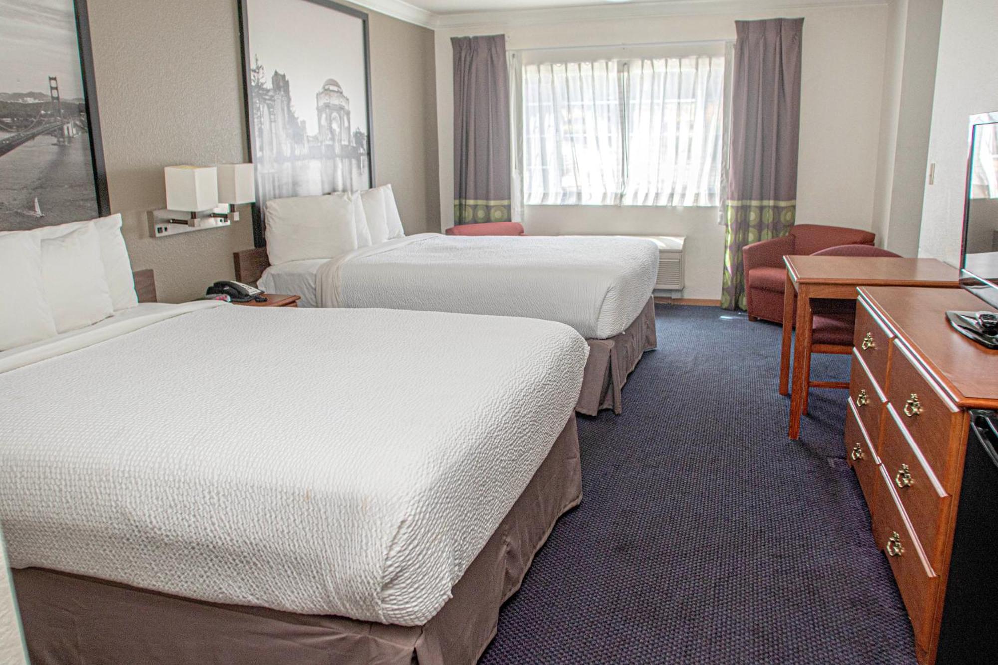 Creekside Inn & Suites Willits Ngoại thất bức ảnh
