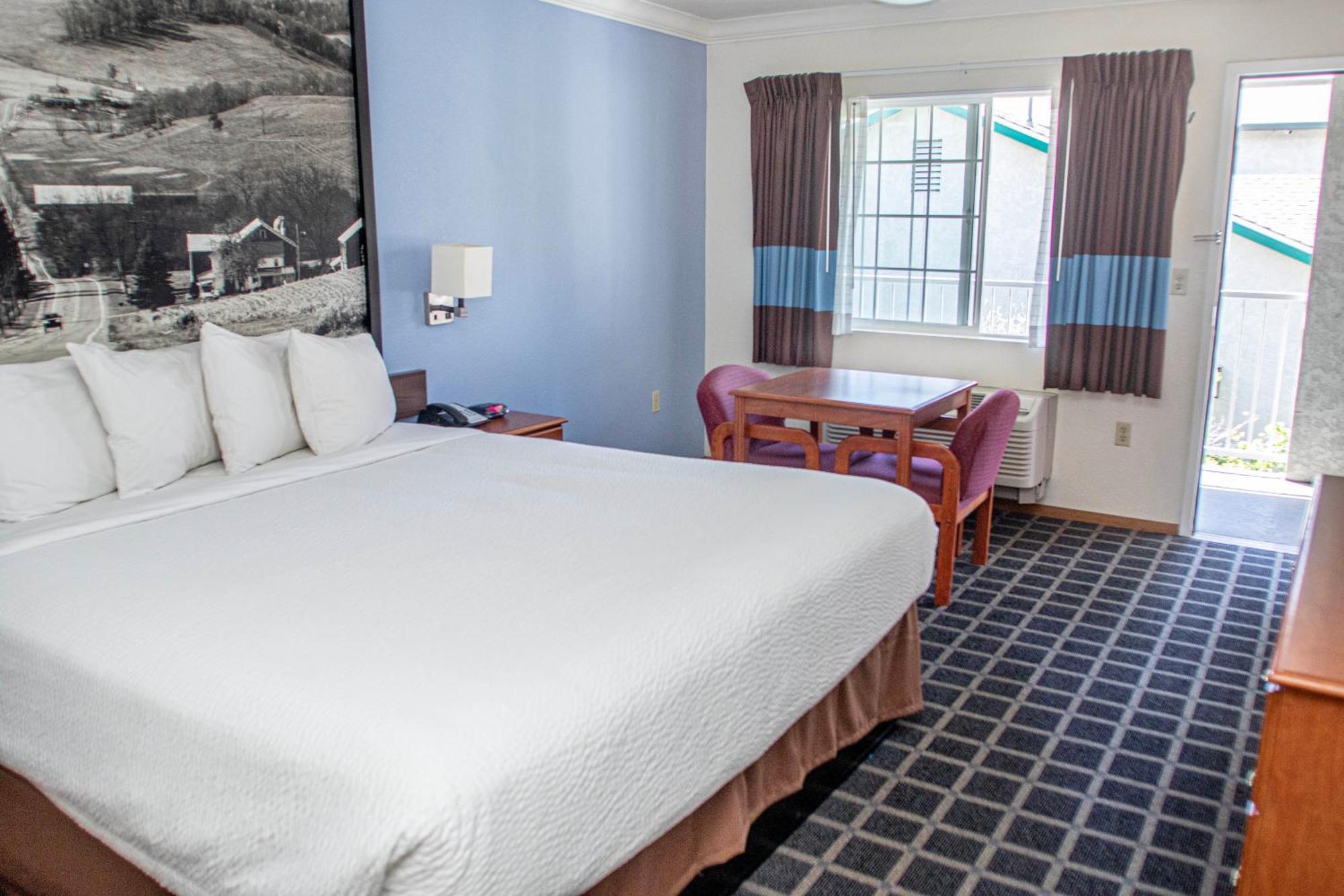 Creekside Inn & Suites Willits Ngoại thất bức ảnh