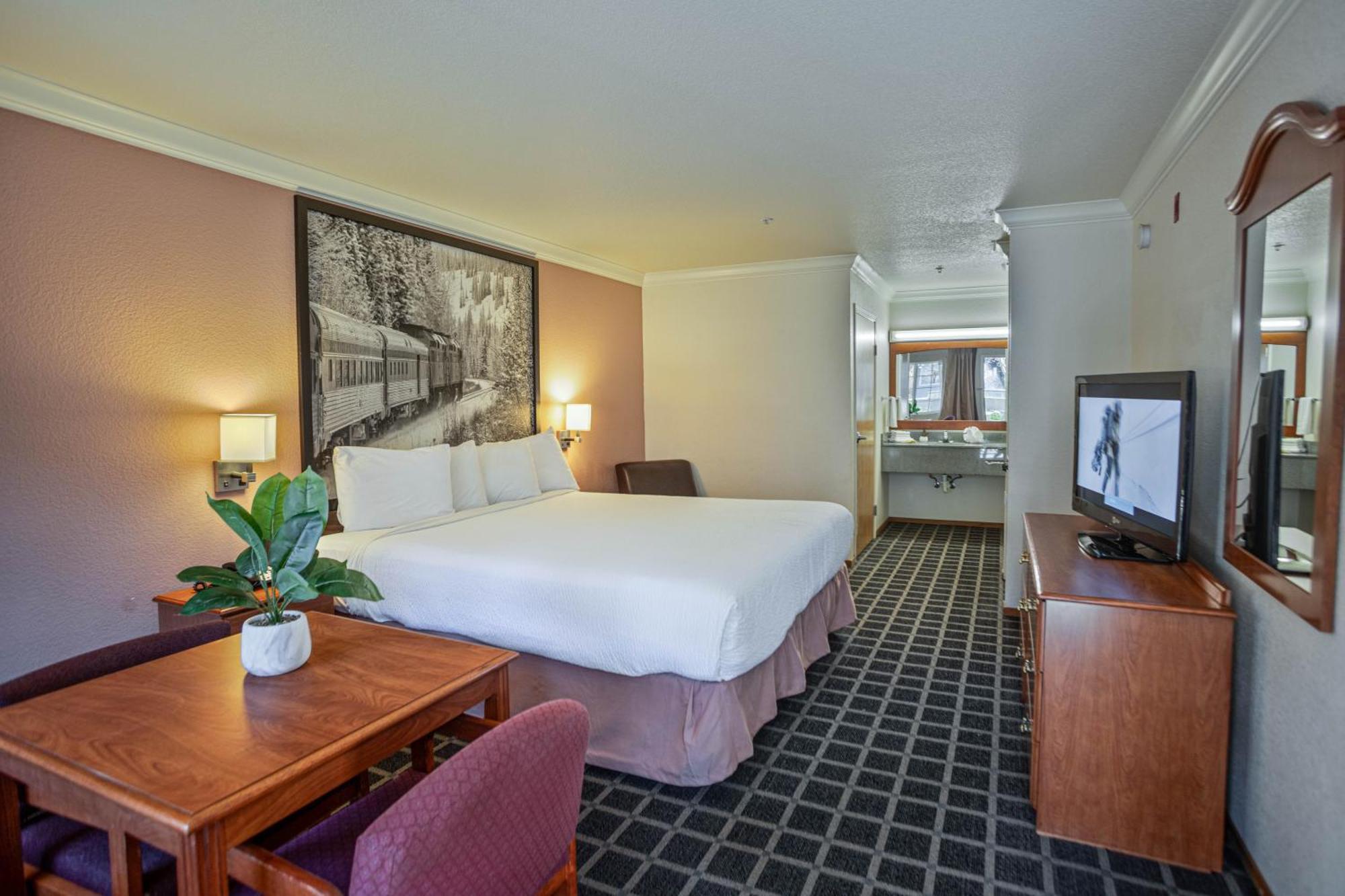 Creekside Inn & Suites Willits Ngoại thất bức ảnh