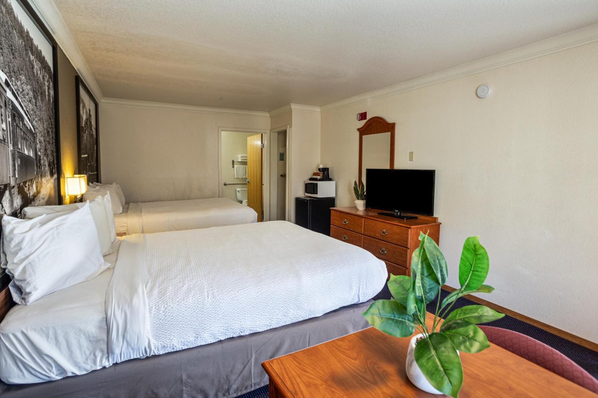 Creekside Inn & Suites Willits Ngoại thất bức ảnh