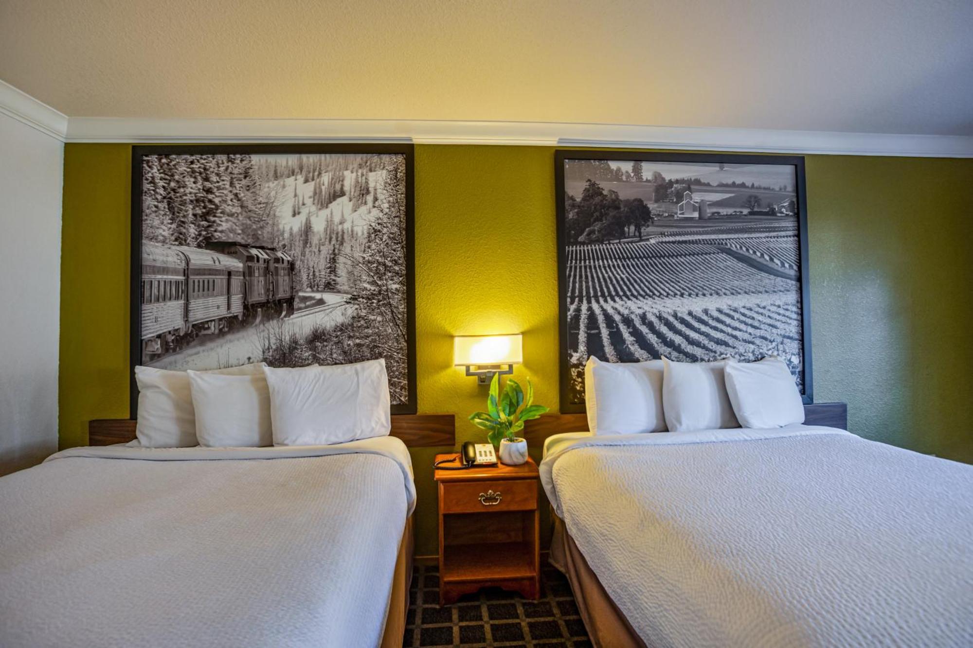 Creekside Inn & Suites Willits Ngoại thất bức ảnh