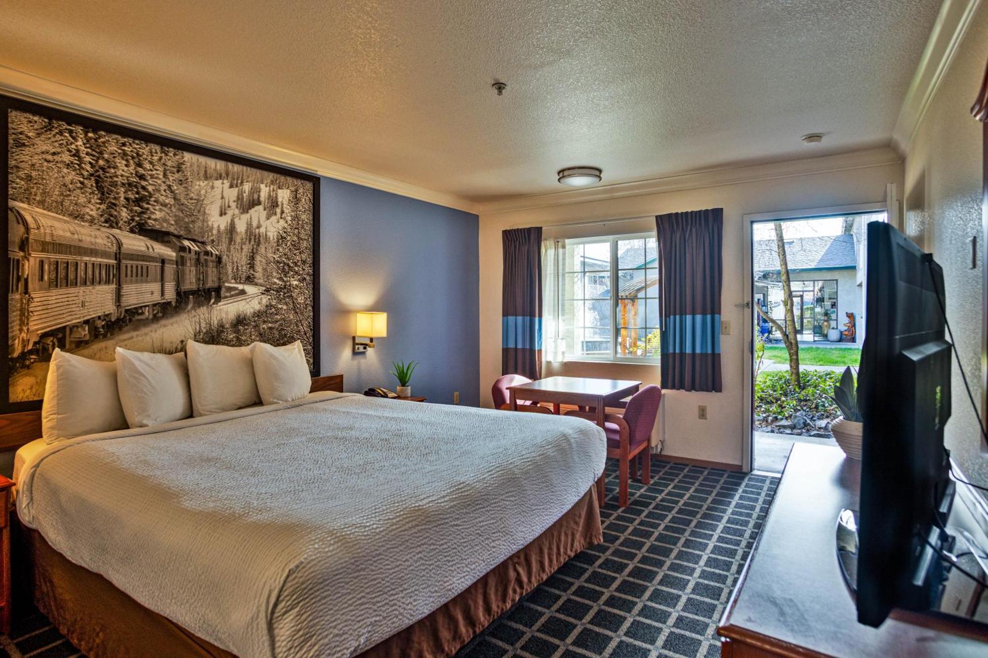 Creekside Inn & Suites Willits Ngoại thất bức ảnh